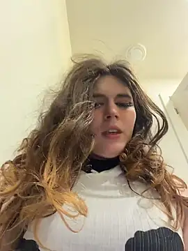 cutypiefull online show from July 21, 2:34 am