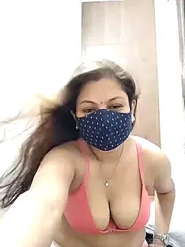 hot kiran2000 online show from July 17, 7:39 pm