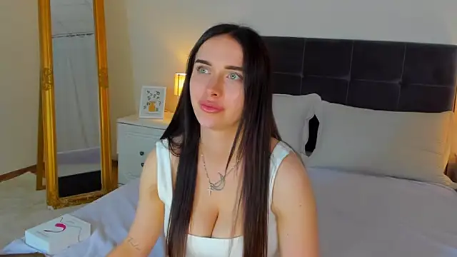 KellyWhites online show from June 10, 5:39 am