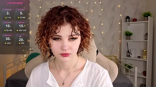 Kira  Fluffy online show from June 21, 12:03 am
