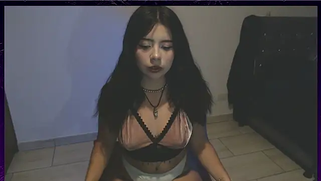 softdoll-  online show from May 17, 2:22 am