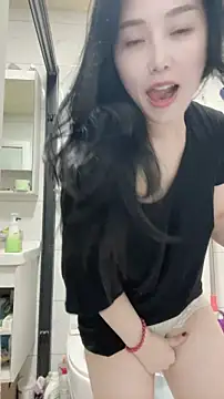 lylxili online show from June 27, 1:28 pm