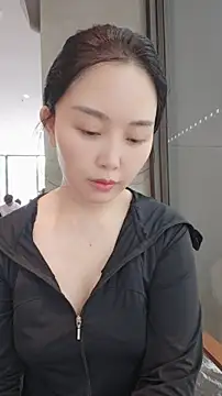 lylxili online show from June 22, 5:37 am