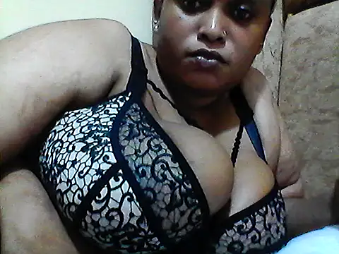 Pretty sandrah online show from May 19, 6:15 pm