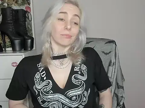 velvetanne online show from June 19, 10:19 am