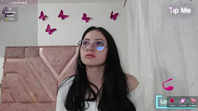 Angel-Hott  online show from June 18, 3:52 am