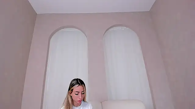 juliasprouseh online show from May 21, 12:25 pm