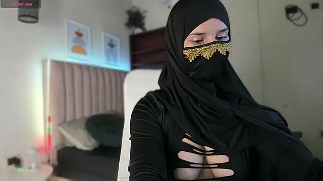 SweetAmira  online show from June 11, 2:53 am