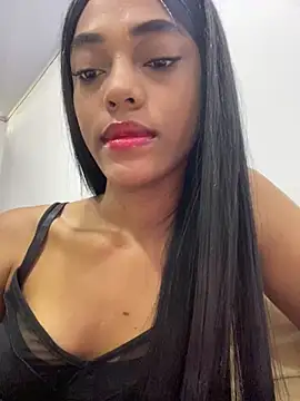 Brunette sexy hot online show from May 21, 5:33 pm