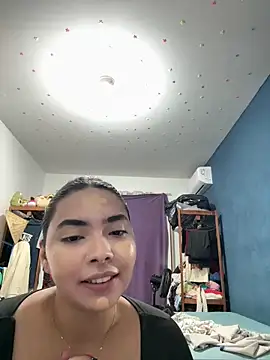 julia nascimento online show from May 23, 12:53 am