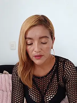 zoe burton online show from June 2, 9:05 pm