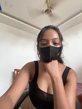 livia dolls online show from June 12, 5:26 am