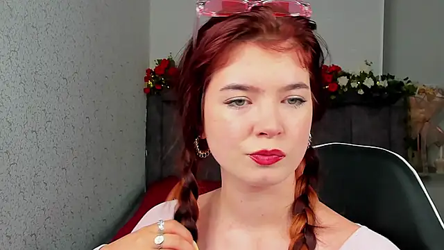 MelissaMay   online show from July 1, 10:20 pm