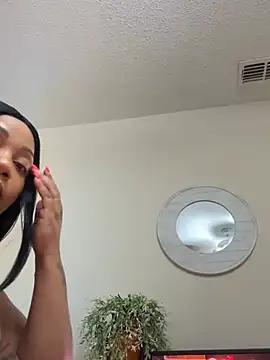 lovelyheather online show from July 29, 4:45 am