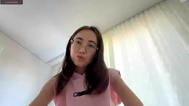 VickieTrudo online show from July 13, 11:22 am