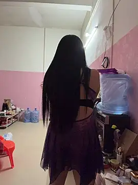 qinqin520 online show from July 9, 4:26 am