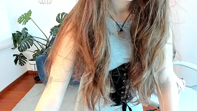 Scarlett  Cooper  1 online show from June 18, 12:54 pm