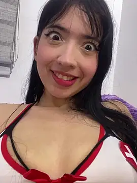 JeyLuxx online show from June 17, 7:10 am