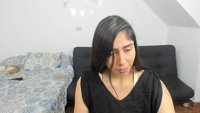 lia kos online show from August 1, 11:29 pm
