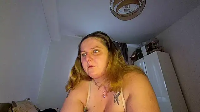 JessicaBake online show from July 7, 5:10 am