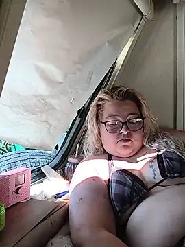Pippasweets online show from July 8, 9:22 am