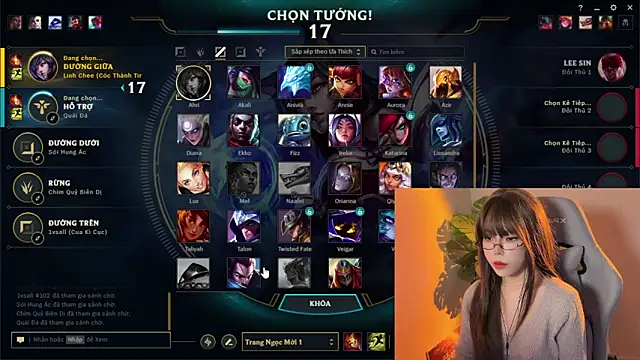 Jenny-Joo online show from July 1, 2:05 pm