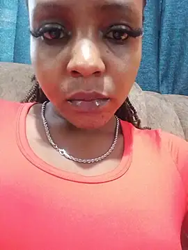 Queen pretty2 online show from July 6, 4:51 am