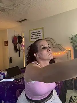 jessijamezxoxo online show from May 24, 8:41 pm