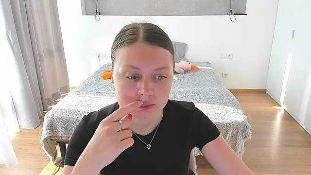 Kitkatvel online show from June 25, 5:23 am