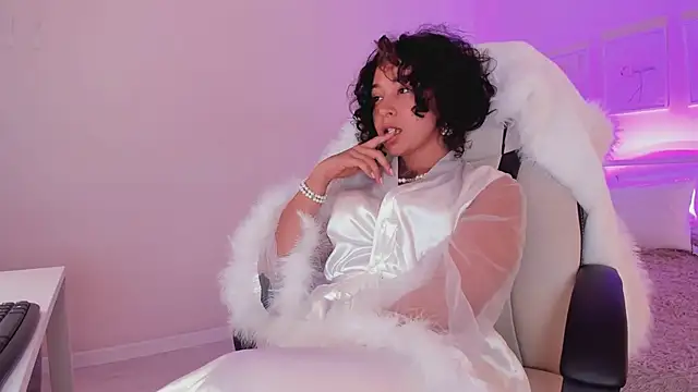 Calipso Savage online show from June 28, 10:55 am
