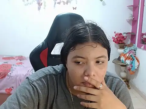Alanna lan1501 online show from July 9, 8:22 pm