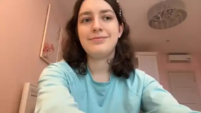 MilkySerenya online show from May 27, 12:24 pm