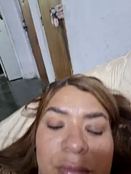 leonorq online show from May 30, 2:20 am