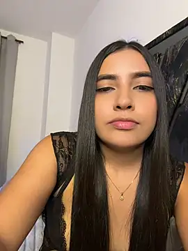 HaileyBieber  online show from July 23, 11:35 pm