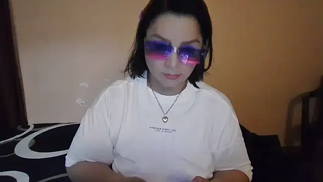 Madelyn sonora1992 online show from July 2, 3:23 am