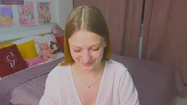 BeatriceLoven online show from June 14, 2:24 am