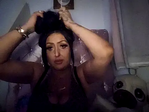 Angeldevlin81 online show from June 17, 10:22 pm