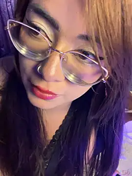 arilynn  online show from June 14, 5:08 am