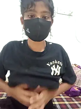 cute dipti online show from July 4, 1:29 pm