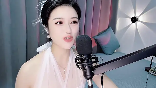 Momo-Wow online show from July 9, 7:33 am