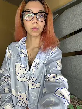 Nana-Komatsu online show from July 5, 6:41 am