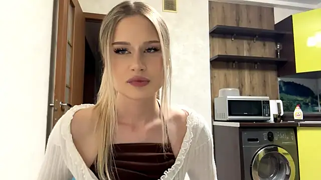 YelledBlink online show from June 21, 2:54 pm