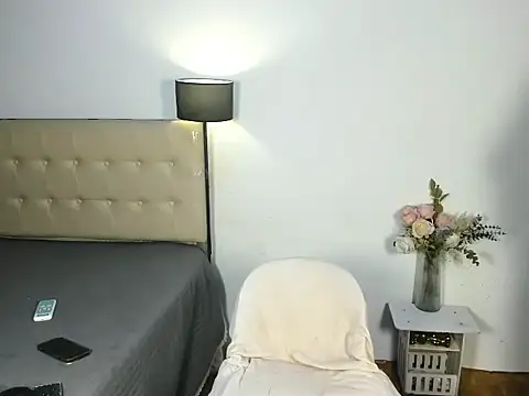 YourladyLia  online show from July 12, 2:07 pm