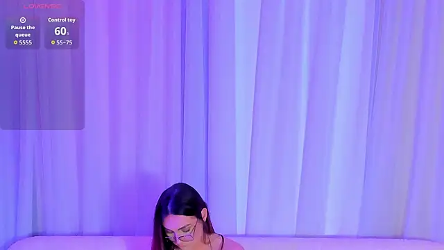 ValentinaMonroee online show from June 6, 7:42 pm