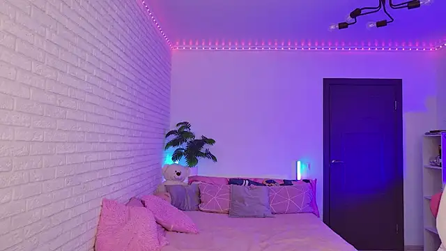 darinekoo online show from July 26, 5:15 am