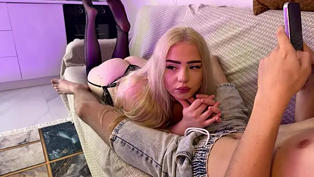 Blonde88888 online show from June 15, 12:00 am