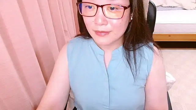 LENA-xo online show from July 10, 3:23 pm