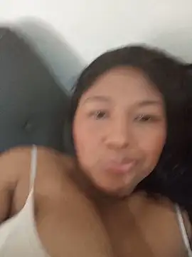 MoonMua online show from June 10, 6:06 pm
