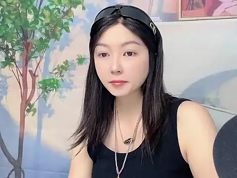 connie565656 online show from June 5, 6:50 am