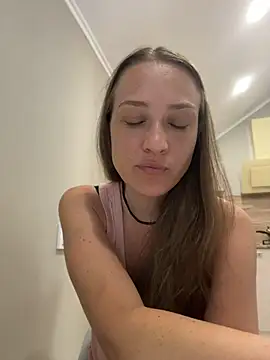BellaXRoses online show from June 8, 1:23 pm